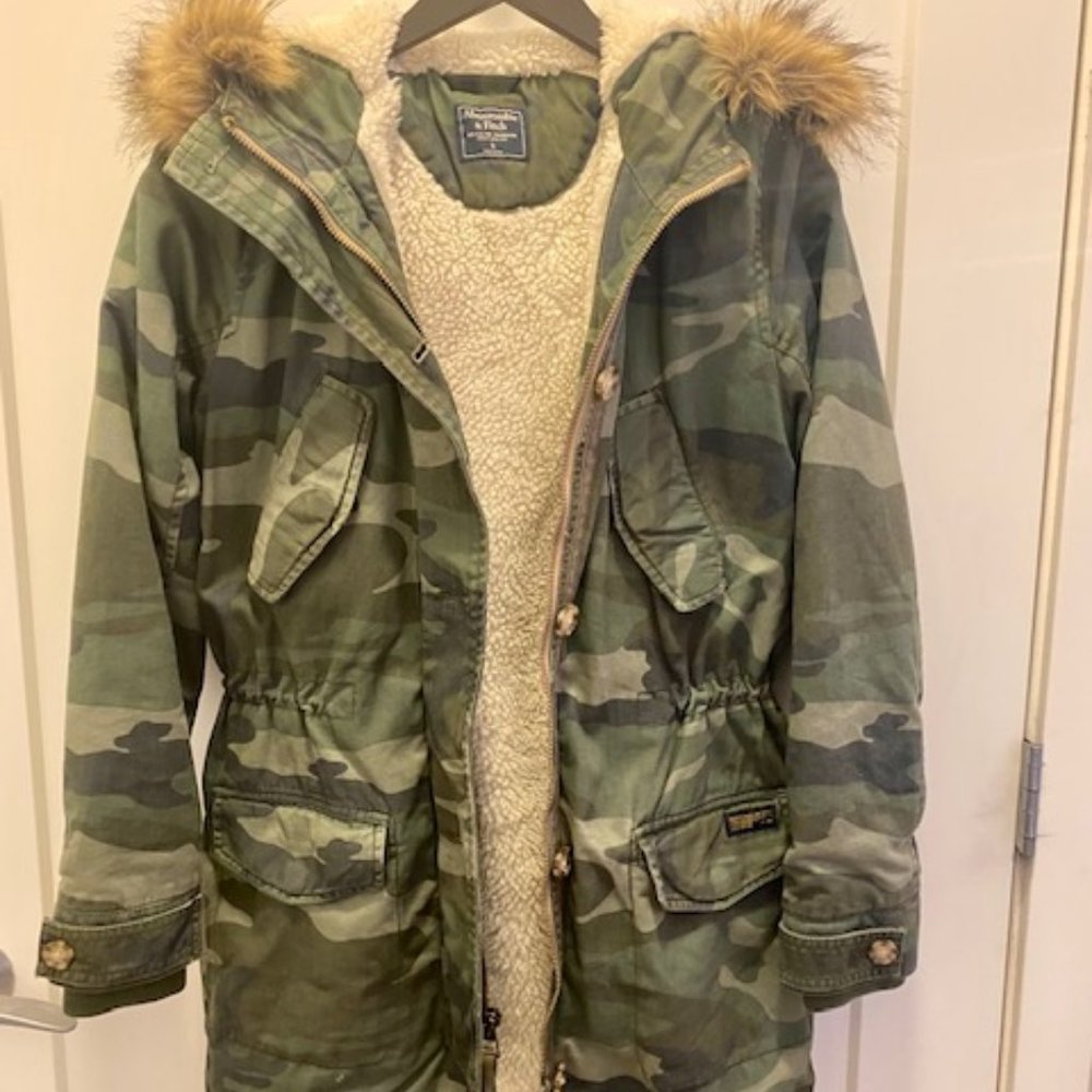 Abercrombie Fitch Green Camo Parka Sz Sm AF Sherpa